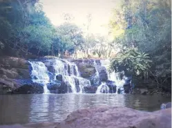  ?? ?? Una de las cascadas que forman parte del atractivo del distrito.
