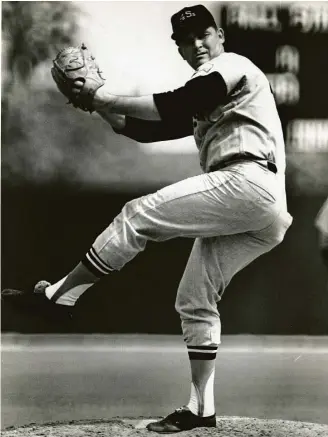  ?? Chronicle file ?? Don Nottebart, shown during a game in 1964, became the first Houston player to pitch a no-hitter.