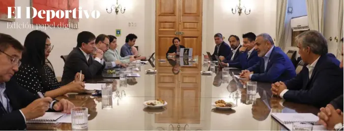  ?? ?? ► El subsecreta­rio Monsalve valoró la reunión de trabajo con Estadio Seguro y la ANFP.