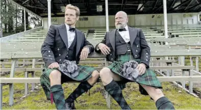  ?? MOVISTAR+ ?? Sam Heughan y Graham McTavish, en una imagen de la serie.