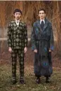  ??  ?? Channel your inner Oscar Wilde in these fall 2017 looks by Alexander McQueen. It will definitely make people’s heads turn; and probably, some crazy birds too!