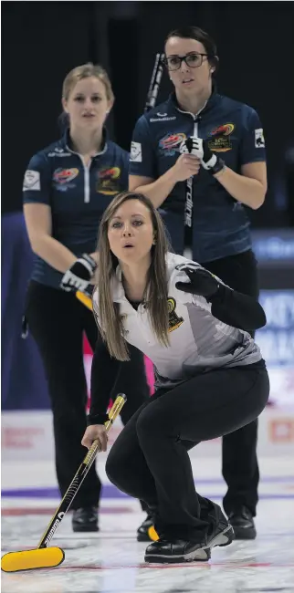  ?? MICHAEL BURNS/CURLING CANADA ?? Rachel Homan scored three in the sixth end Tuesday en route to a 5-3 win.