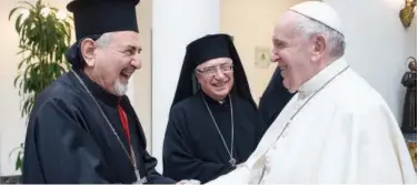  ?? Agence France-presse ?? ↑
Pope Francis meets Lebanon’s Christian leaders at the Altar of Confession in Saint Peter’s Basilica, Vatican, on Thursday.