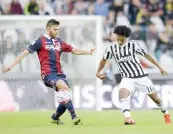  ??  ?? Luca Rizzo, 23 anni, e Juan Cuadrado, 27