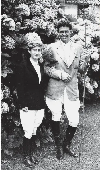  ?? ÁLBUM FAMILIAR ?? Leoncio González de Gregorio, junto a Luisa Isabel, la ‘duquesa roja’.