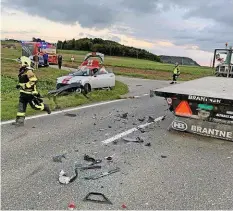  ??  ?? Les dégâts aux véhicules se comptent en milliers de francs.