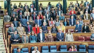  ?? Pioi puch ?? Los diputados del PSOE votan sí a suprimir la sedición la noche del jueves