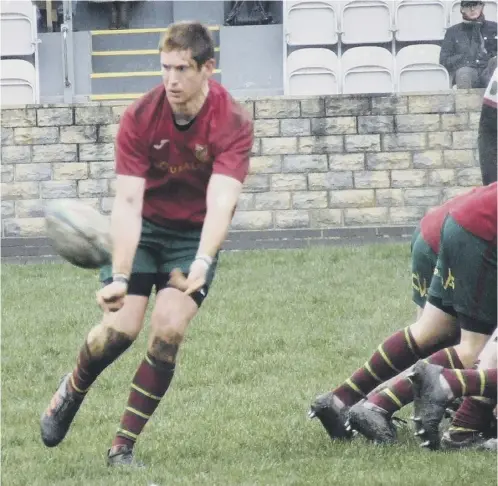  ??  ?? SAFE HANDS: Joe Shipman sets-up a Heath attack during the win over Moortown. Picture: Dave Garforth.