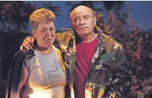  ??  ?? Ružica i Zvonimir 40 godina su živjeli u kući koja je izgorjela