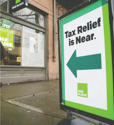  ?? JASON REDMOND / REUTERS ?? The Canada Revenue Agency has extended the tax filing deadline to June 1, but the bottom line is
you will have to file — “there’s not a removal of obligation.”