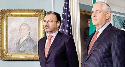  ??  ?? REUNIÓN. Ayer, el canciller Luis Videgaray dialogó con el secretario de Estado de EU, Rex Tillerson, en Washington.