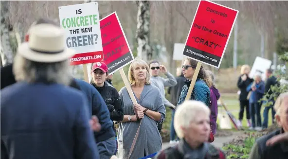  ?? — ARLEN REDEKOP ?? A proposed bike path through part of Kitsilano Beach Park has been put over for referral, making opponents happy.