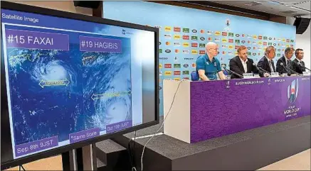  ??  ?? Les dirigeants de la Fédération internatio­nale ont décidé d’annuler des matchs à cause du passage du typhon Hagibis.
