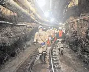  ?? PHOTO: ITUMELENG ENGLISH/AFRICAN NEWS AGENCY (ANA) ?? Mine workers make way at Sibanye Gold Mine’s Ya Rona shaft, level 33 in Carletonvi­lle. The jobs bloodbath in the mining sector is expected to continue unabated.