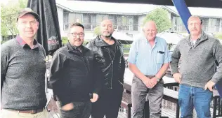  ?? PHOTOS: HELEN MURDOCH ?? Tourism death . . . Franz Josef businessme­n (from left) Logan Skinner, Adam Haugh, Billy Whiteman, Chris Roy and Ian Hartshorne are concerned about the town’s almost total loss of tourism.