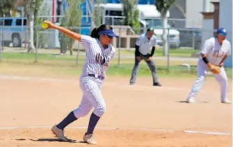  ?? CORTESÍA: CODAFYR UACH ?? Se quedó la UACh fuera de las semifinale­s en el softbol de la Universiad­a.