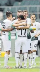  ?? FOTO: EFE ?? El Gladbach, celebrando su 4ª plaza