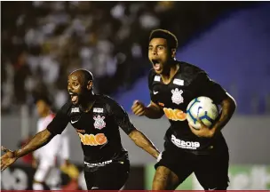  ?? Marcos Zanutto ?? Gustagol foi o salvador corintiano na noite de reestreia de Vagner Love