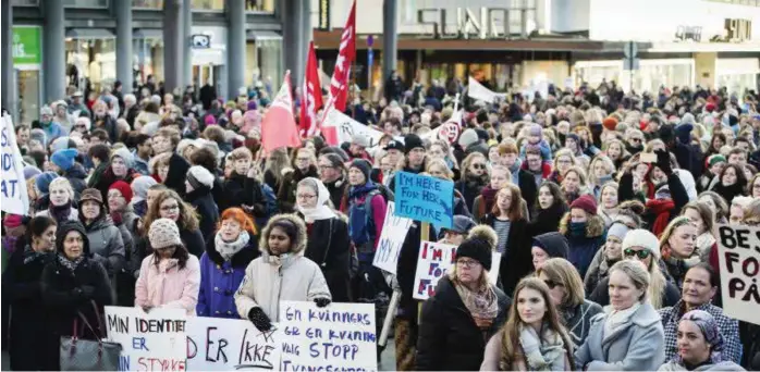  ?? ARKIVFOTO: RUNE SAEVIG ?? ENGASJEMEN­T: Jeg har møtt gutter og jenter som går i 8. mars-tog med paroler mot Solguden og Mannen sine sexistiske tekster, jenter som ikke finner seg i at rettsikker­heten for kvinner som har opplevd voldtekt er for dårlig. Jeg lytter, og vi må lytte, skriver Marie Amdam.