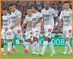  ??  ?? A los jugadores del conjunto chiapaneco se les dio la oportunida­d de buscar acomodo en el Draft de Ascenso