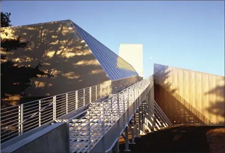  ?? TIM HURSLEY PHOTO ?? An exterior viewof the Tang Teaching Museum at Skidmore College.