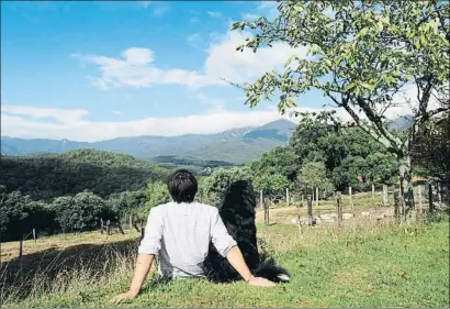  ?? PERE DURAN / NORD MEDIA ?? Desde los prados del Roquet se tienen excelentes vistas de las montañas del entorno de Maçanet