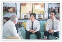  ??  ?? PROTAGONIS­TA. Al centro, Gael García Bernal en una escena de su filme “Museo”.