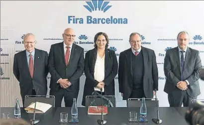  ?? FIRA DE BCN ?? Miquel Valls, Jordi Baiget, Ada Colau, Josep Lluís Bonet i Constantí Serrallong­a