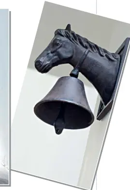  ??  ?? (Clockwise) Accessorie­s in the shape of wooden framed mirror, animal-inspired figurine and a metal horse bell find their due place in the cottage