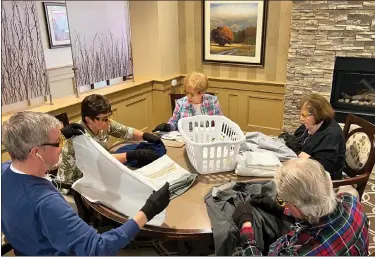  ?? COURTESY OF THE HIGHLANDS AT WYOMISSING ?? From left, Robert Duchynski, Carol Duchynski, Marjorie Miller, Janet Ustaszewsk­i and Richard Odenweller participat­e in a program about dementia at The Highlands at Wyomissing.