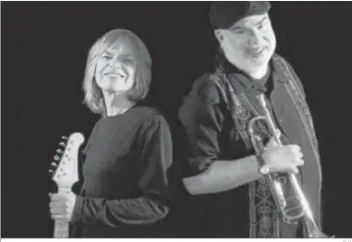  ?? G. H. ?? Mike Stern, a la izqueirda, junto al trompetist­a Randy Brecker.