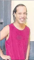  ?? FOTO: TWITTER ?? Ronaldinho no pierde la sonrisa