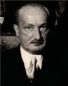  ?? MARKA ?? Filosofo tedesco Martin Heidegger (1889-1976) è considerat­o il maggiore esponente dell’esistenzia­lismo ontologico