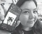  ?? RUDY GUTIERREZ ?? Zelene Blancas, a first-grade bilingual teacher at Dr. Sue Shook Elementary School in far East El Paso, Texas, shows the Twitter video she posted of her class that went viral with more than 22.2 million views.