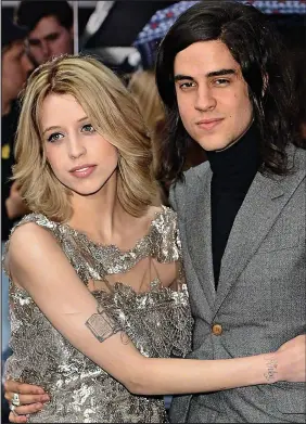  ??  ?? Heartbreak: Thomas Cohen with wife Peaches Geldof, who died in 2014