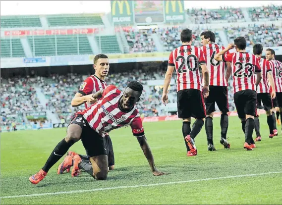  ?? FOTO: LUIS ÁNGEL GÓMEZ ?? Iñaki Williams El delantero rojiblanco celebra el gol que marcó en el Martínez Valero de Elche y que sirvió para completar la remontada del equipo bilbaíno