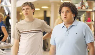  ?? COLUMBIA PICTURES ?? The careers of young Canadian actor Michael Cera, left, and Jonah Hill got a boost when they appeared in the coming-of-age comedy Superbad. The 2007 film is now streaming on Netflix.