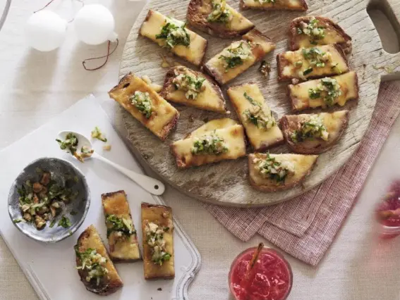 ??  ?? Classic rarebit gets a fresh twist with a topping of pear and walnut relish. Tidy!
