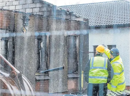  ?? Picture: Steven Brown. ?? An incident report into the fire says a classroom’s internal structural fixtures and fittings – most likely wiring insulation – was the first thing to ignite.