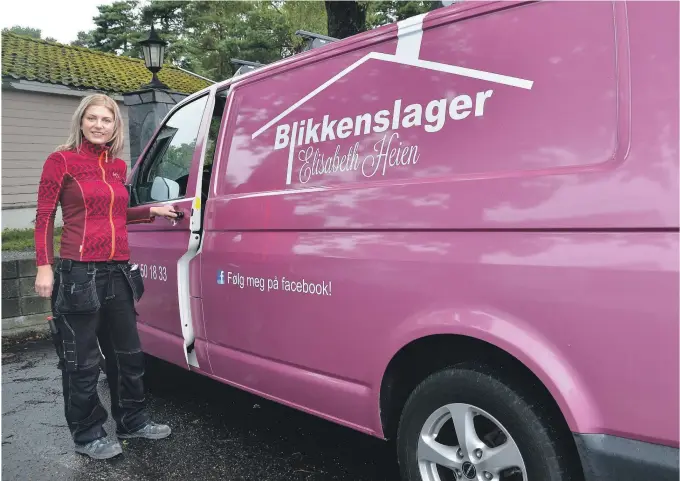  ??  ?? VANT PRIS: Elisabeth Heien fikk pris for årets laerling. Firmabilen hun har skaffet seg er knall rosa.