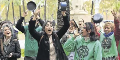  ?? FERRAN NADEU ?? Un momento de una protesta contra los desahucios.