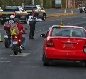  ?? John durán ?? Los operativos de restricció­n vehicular se mantienen, aunque desde setiembre los horarios son mucho más amplios.