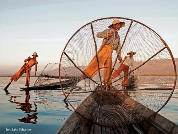  ??  ?? Inle Lake fishermen