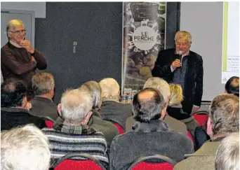  ??  ?? Philippe Picq et Jean-Claude Lenoir ont présenté les grandes lignes du SCOT à Rémalard.