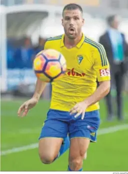  ?? JESÚS MARÍN ?? Ortuño, durante un partido cuando militaba en el Cádiz.