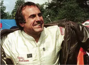  ?? Gerry Penny - 22.jun.97/afp ?? O argentino Carlos Reutemann, apelidado de Lole, foi vice-campeão mundial na Fórmula 1 em 1981 e tinha quase duas décadas de atuação política