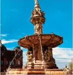  ?? ?? Doulton Fountain is the largest terracotta fountain in the world