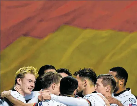  ?? FOTO: JAN HUEBNER/IMAGO IMAGES ?? Lange her, lange hin: Deutschlan­ds beste Fußballer waren zum letzten Mal im vergangene­n November aktiv, das nächste Länderspie­l könnte, so alles gutgeht, im September sein.