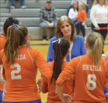  ?? JOSHUA WAGNER — MEDIA NEWS GROUP ?? Cynthia Bobo in her last match as Oneida girls volleyball coach.