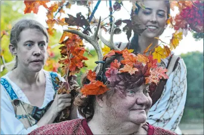  ?? COURTESY OF FLOCK THEATRE ?? From left, Aimee Blanchette as Mistress Page, Suzanne Wingrove as Falstaff and Danielle Mcguire as Mistress Ford in Flock Theatre’s production of “The Merry Wives of Windsor.”